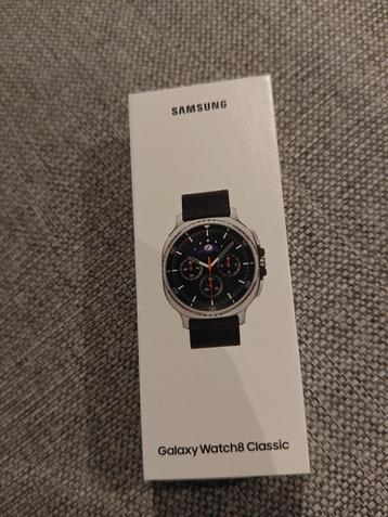 Gesealde Galaxy Watch 8 Classic LTE €400 beschikbaar voor biedingen