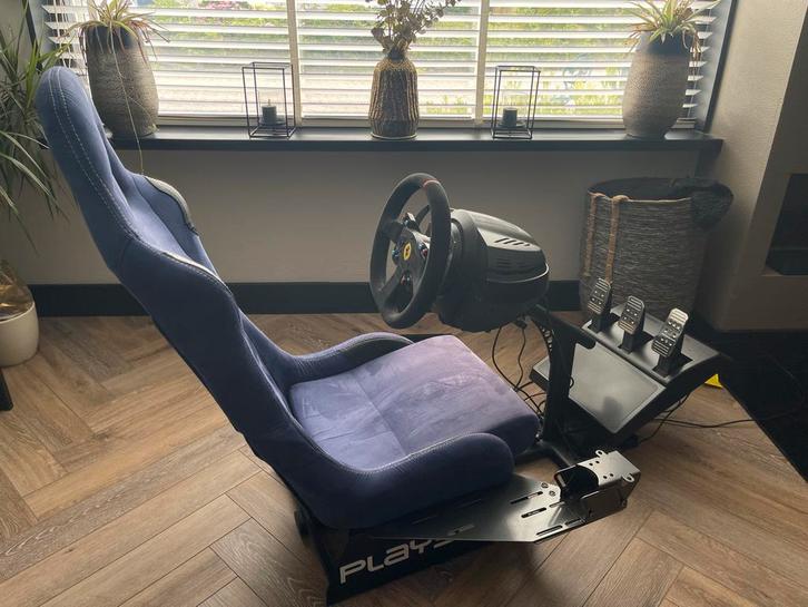Playseat + Thrusmaster T300RS Ferrari Alcantara PS4/PS5, Spelcomputers en Games, Spelcomputers | Sony PlayStation Consoles | Accessoires