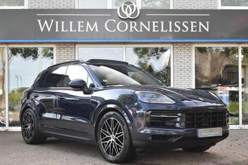 Porsche Cayenne 3.0 E-Hybrid Pano ACC Luchtvering Sportstoel beschikbaar voor biedingen