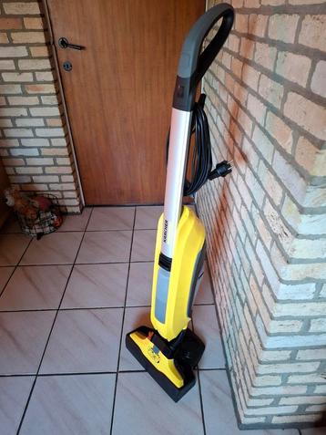 Karcher stoomreiniger FC5 in nieuwstaat!  beschikbaar voor biedingen