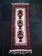 Vintage Handgeweven Wollen Wandkleed met Vazen, Minder dan 50 cm, Gebruikt, 100 tot 150 cm, Vintage