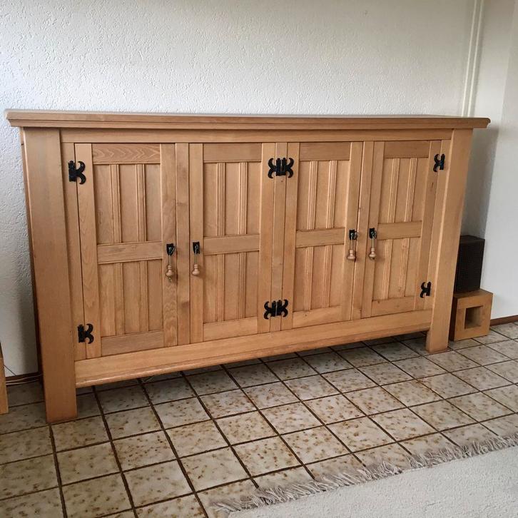 Grote eikenhouten kast met 4 deuren, Huis en Inrichting, Kasten | Wandmeubels, Gebruikt, 100 tot 150 cm, 250 tot 300 cm, 50 tot 75 cm