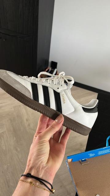 Adidas Samba nieuw in de doos beschikbaar voor biedingen