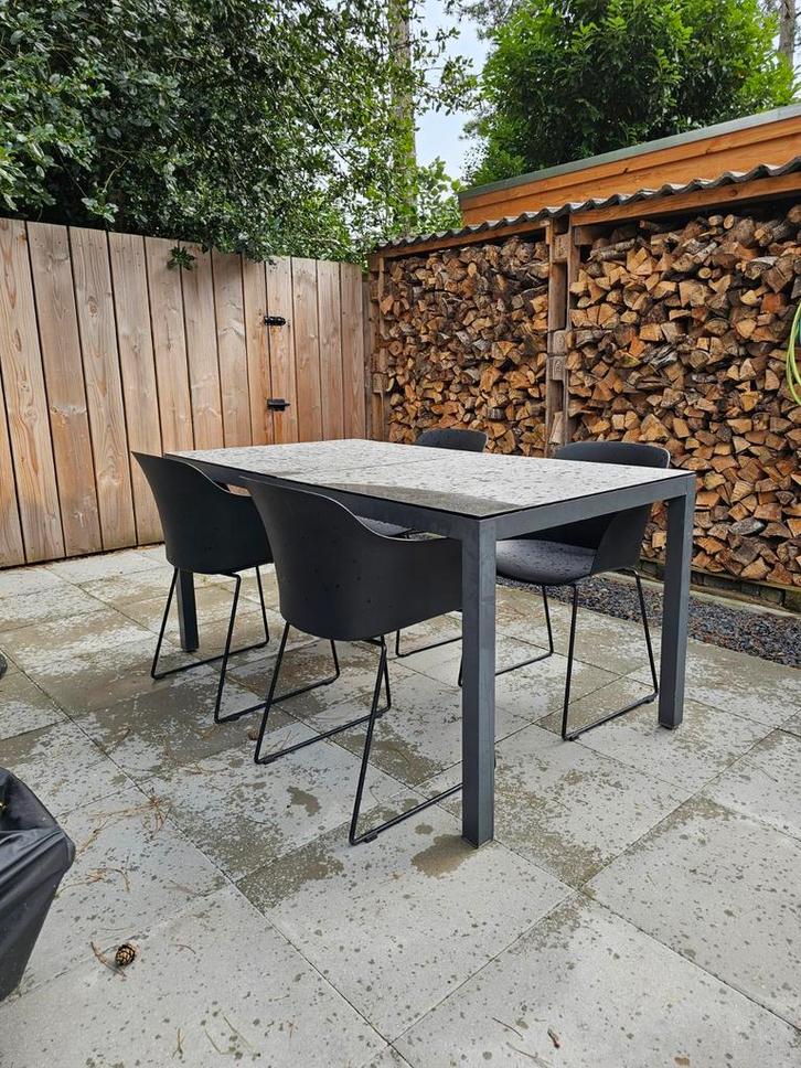 Hartman tuinset: tafel + 4 stoelen, Tuin en Terras, Tuinsets en Loungesets, Gebruikt, Tuinset, Kunststof, 4 zitplaatsen, Eettafel