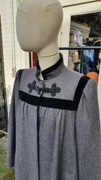 Vintage wollen jas, Kleding | Dames, Jassen | Winter, Maat 38/40 (M), Ophalen of Verzenden, Zo goed als nieuw, Grijs