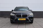 BMW X1 xDrive25e * PHEV * Sport Line * Navigatie * Stoelverw, Auto's, BMW, Gebruikt, Leder en Stof, Zwart, Bedrijf