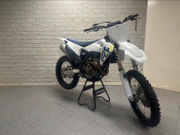 Zeer nette Husqvarna FC350 2019 crossmotor 80h  beschikbaar voor biedingen