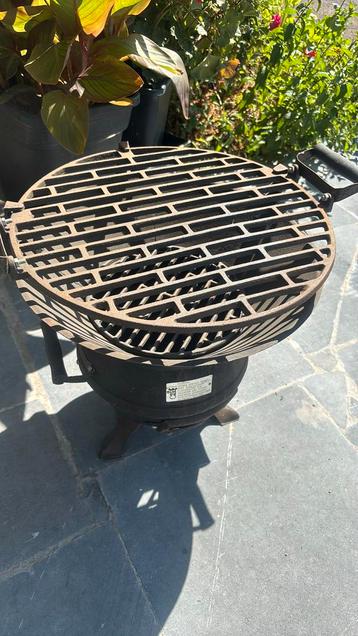 Nieuwe gietstaal barbecue beschikbaar voor biedingen