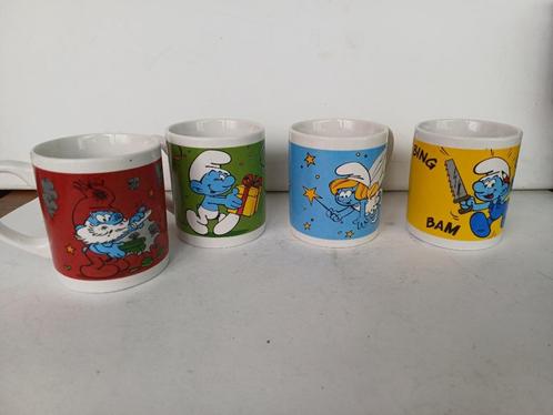 De smurfen doosje met 4 keramieken mokjes uit 2014 nieuw, Verzamelen, Smurfen, Nieuw, Gebruiksvoorwerp, Verschillende Smurfen
