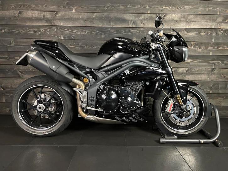 Triumph SPEED TRIPLE R 94 (bj 2016), Motoren, Motoren | Triumph, Bedrijf, Naked bike, meer dan 35 kW