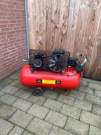 Compressor. 100 liter. 380 volt, Doe-het-zelf en Verbouw, Compressors, 100 liter of meer, Ophalen, Zo goed als nieuw, 200 tot 400 liter/min