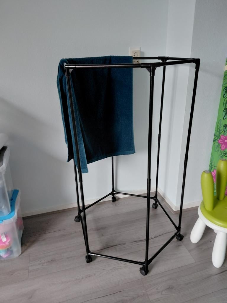 Handig verrijdbaar kledingrek/ droogrek, Ophalen of Verzenden, Met wielen, Nieuw
