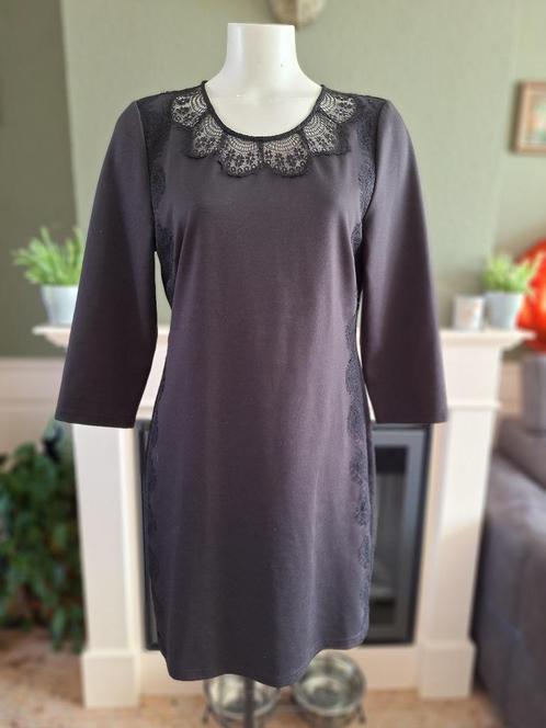 K-Design K Design zwart met kant jurk L | Gratis Verzenden !, Kleding | Dames, Jurken, Zo goed als nieuw, Maat 42/44 (L), Zwart