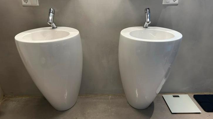 Staande wastafels met zuil - Ilbagno Alessi by Laufen, Doe-het-zelf en Verbouw, Sanitair, Zo goed als nieuw, Wastafel, Ophalen