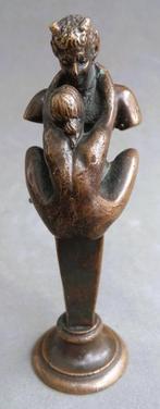Om 1900 Bronzen Beeld Sculptuur Naakt Nimf en Faun Erotiek