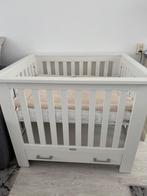 Witte Baby box met lade - Zo goed als nieuw, Kinderen en Baby's, Boxen, Ophalen, Zo goed als nieuw, Vierkant, Lade