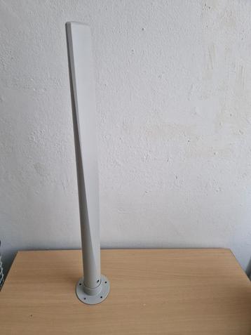 1x Luxe Tafelpoot voor tafel of hoekbureau GRATIS beschikbaar voor biedingen