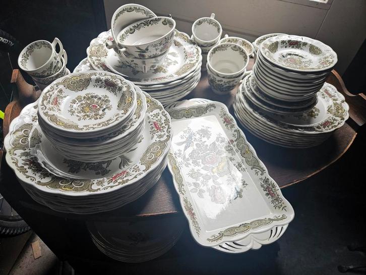 Groot vintage servies Ridgway Windsor – 70-delig – Engeland, Antiek en Kunst, Antiek | Servies compleet, Ophalen