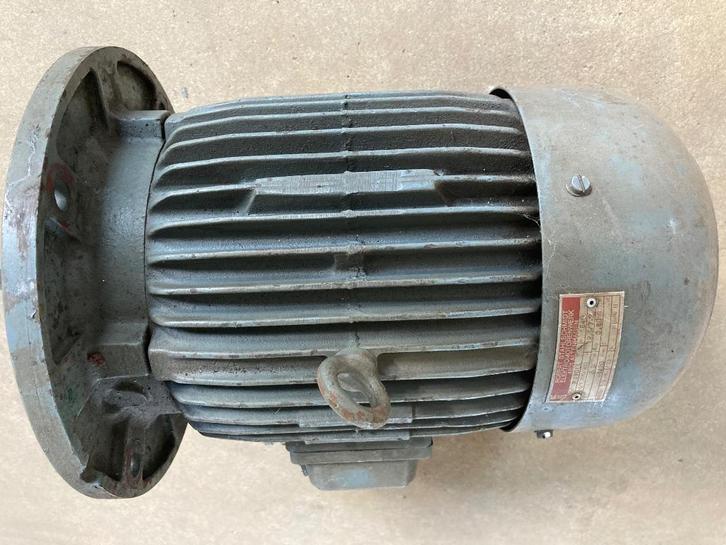 Elektromotor Robert Stahlschmidt 1420 U/min 220/380 volt, Doe-het-zelf en Verbouw, Motoren, Gebruikt, Elektromotor, 1400 tot 1800 rpm