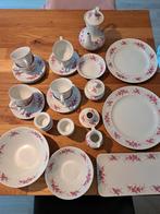 Servies roze gebloemd, Ophalen