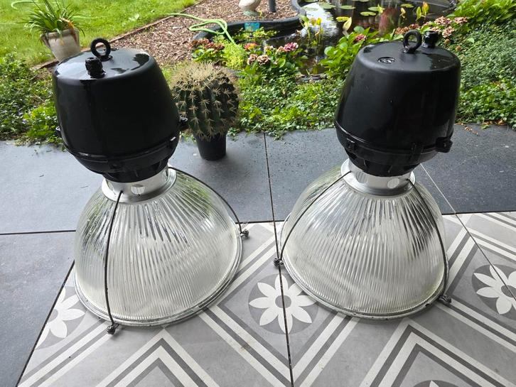 Industriële hanglamp(en) voor buiten, Huis en Inrichting, Lampen | Hanglampen, Gebruikt, Minder dan 50 cm, Glas, Metaal, Ophalen
