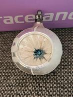 Oude kerstbal deuk, Ophalen