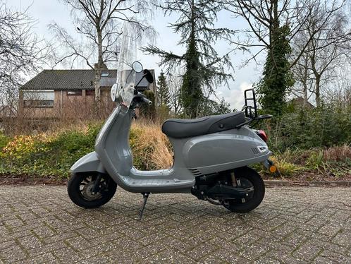 SANTINI E-CAPRI 2020 45km (elektrische scooter), Fietsen en Brommers, Scooters | Overige merken, Zo goed als nieuw, Maximaal 45 km/u