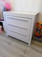 Mooie witte commode voor de kinderkamer, 50 tot 70 cm, Ophalen of Verzenden, 100 cm of meer, Zo goed als nieuw