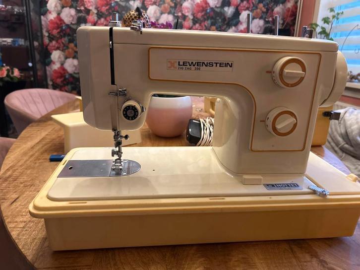 Lewenstein Zig Zag 300 Naaimachine, Hobby en Vrije tijd, Naaimachines en Toebehoren, Gebruikt, Naaimachine, Lewenstein, Ophalen