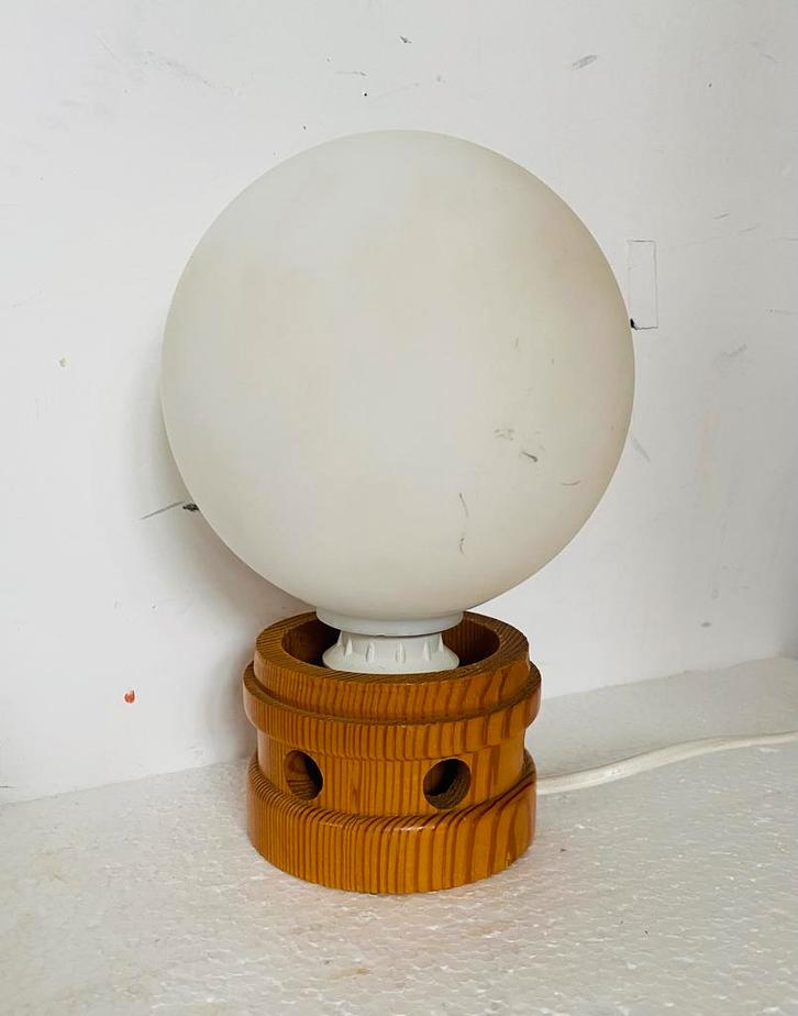 Mushroom lamp met glazen bol en houten voet, Huis en Inrichting, Lampen | Tafellampen, Gebruikt, Minder dan 50 cm, Glas, Metaal