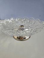 Kristallen schaal op zilveren voet, Ophalen of Verzenden, Gebruikt, Kristal