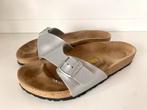 Zilveren Birkenstock Sandalen Maat 39, Kleding | Dames, Schoenen, Ophalen of Verzenden, Zo goed als nieuw, Grijs, Slippers