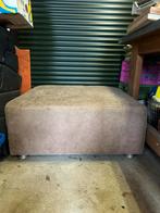 Grote suede poef, Huis en Inrichting, Ophalen, 125 cm of meer, Zo goed als nieuw, 75 tot 100 cm