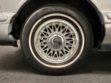 ORIGINELE ALUMINIUM VELGEN LINCOLN TOWN CAR 15 INCH beschikbaar voor biedingen