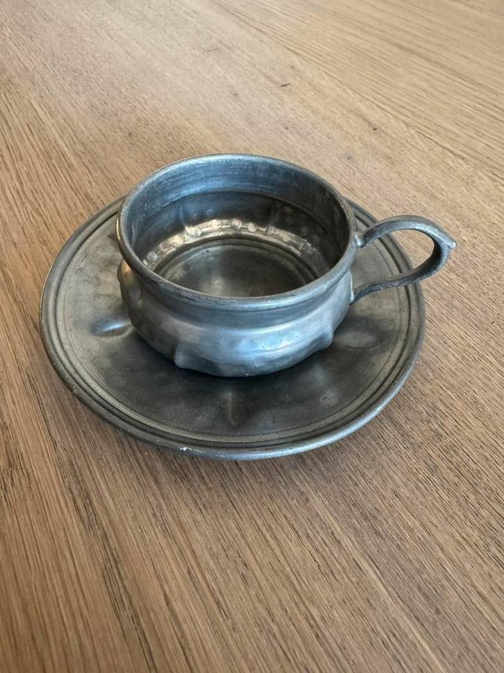 Tinnen kop en schotel, Antiek en Kunst, Antiek | Tin, Ophalen of Verzenden