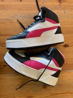 Hoge Puma sneakers. Maat 40., Kleding | Dames, Schoenen, Puma, Ophalen of Verzenden, Sneakers of Gympen, Gedragen