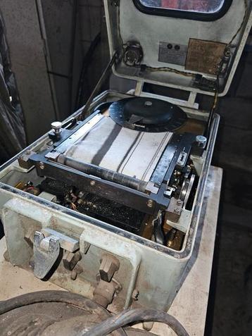 Dieptemeter met schrijver recording echosounder echolood beschikbaar voor biedingen