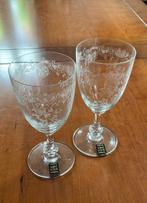 Twee dezelfde kristallen glazen (cristal SAINT LOUIS France), Antiek en Kunst, Antiek | Glas en Kristal, Ophalen