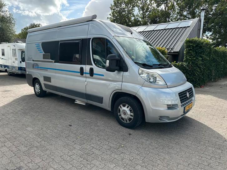 Adria Twin Lengtebedden, airco, trekhaak,, Caravans en Kamperen, Campers, Bedrijf, tot en met 2, Buscamper of Camperbus, Adria
