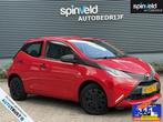 Toyota Aygo 1.0 VVT-i x BJ`17 NAP NL Airco Bluetooth 5drs LE, Voorwielaandrijving, Gebruikt, Euro 6, Origineel Nederlands
