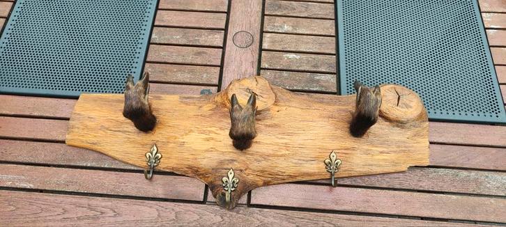 Houten wandkapstok met dierenpoten en fleur-de-lis haken, Huis en Inrichting, Woonaccessoires | Kapstokken, Gebruikt, Wandkapstok