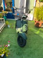 Vespa Sprint 2020 – Full Option – Army Green – 13.xxx km, Fietsen en Brommers, Scooters | Vespa, Ophalen, Vespa S, Zo goed als nieuw