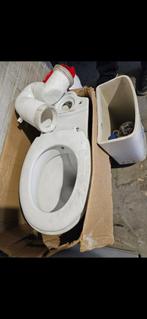 Wc pot staand met bidetkraan  in doos nieuw, Doe-het-zelf en Verbouw, Sanitair, Ophalen, Nieuw, Toilet