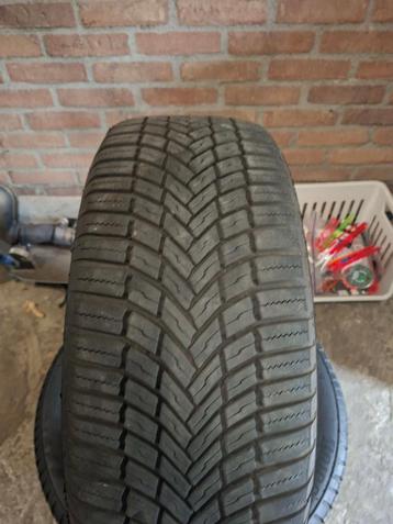 2x 205/60R16 All season Bridgestone beschikbaar voor biedingen