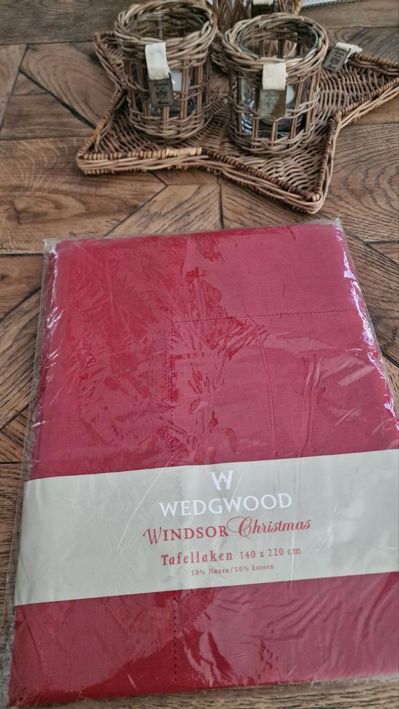Windsor Albert Heijn christmas kerstservies tafellaken kleed, Huis en Inrichting, Keuken | Servies, Nieuw, Wedgwood, Overige materialen