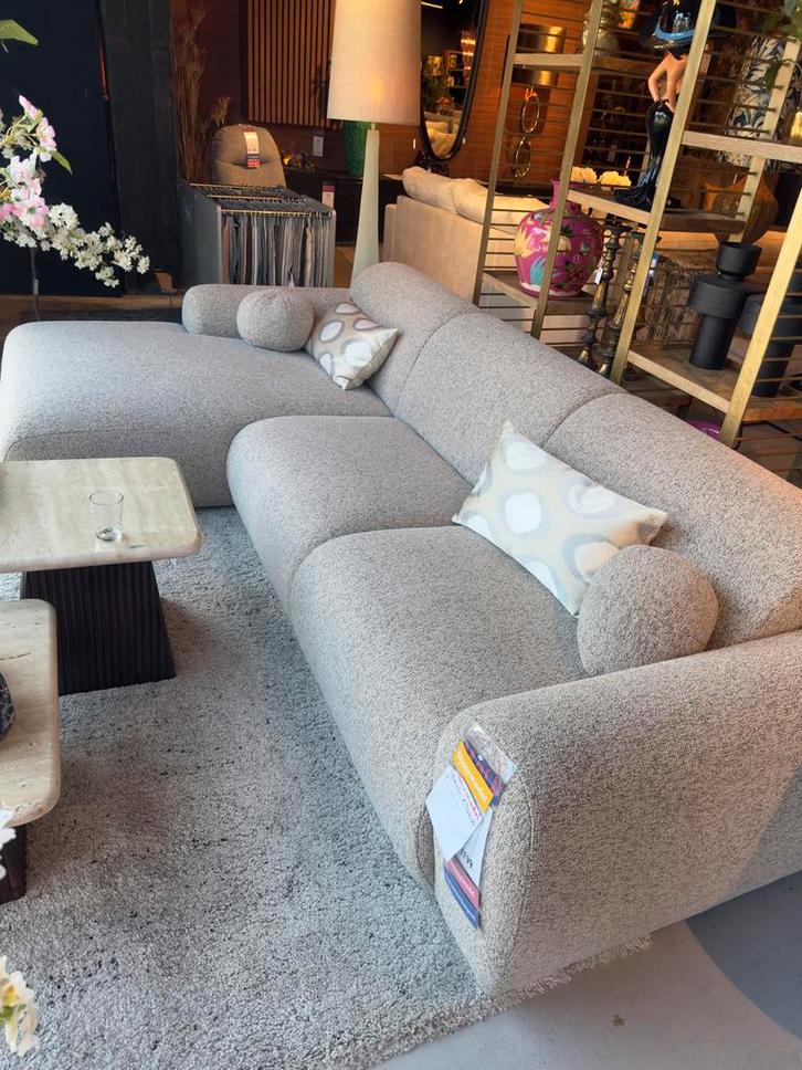 Nieuwe Hoekbank (300cm) - Nog in Plastic!, Huis en Inrichting, Banken | Bankstellen, Nieuw, Hoekbank, Vierpersoons of meer, 300 cm of meer