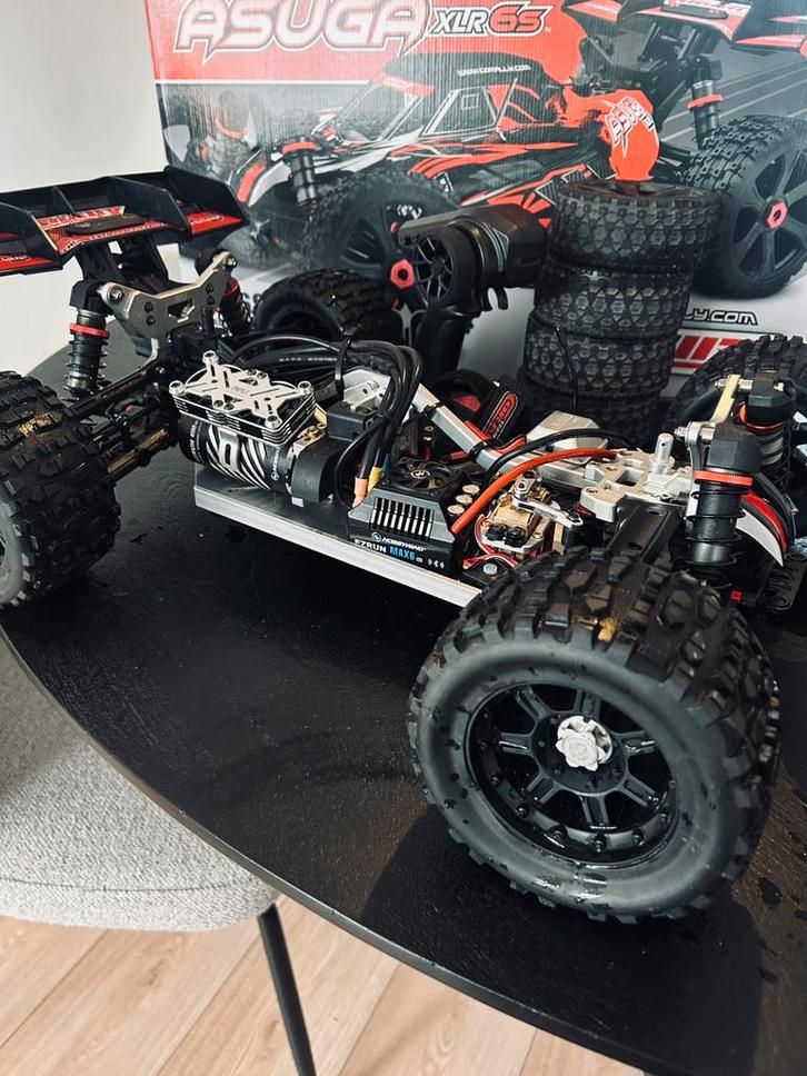 Zgan team Corally Asuga. Volledig geüpgraded, Hobby en Vrije tijd, Modelbouw | Radiografisch | Auto's, Zo goed als nieuw, Onderdeel