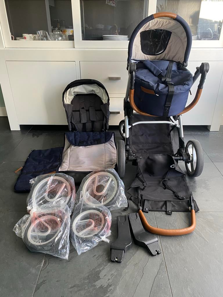 Mutsy Evo Kinderwagen - Complete Set! Met reserve onderdelen, Kinderen en Baby's, Kinderwagens en Combinaties, Gebruikt, Met reiswieg