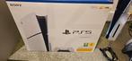 PS5 1TB met 2 controllers + oplaadstation, Spelcomputers en Games, Spelcomputers | Sony PlayStation 5, Ophalen of Verzenden