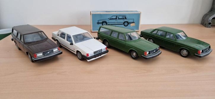 Volvo Stahlberg modellen  245  760 de 2 groene zijn verkocht, Hobby en Vrije tijd, Modelauto's | 1:24, Gebruikt, Auto, Overige merken